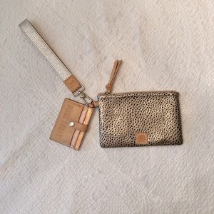 Consuela Wesley Combi 🖤